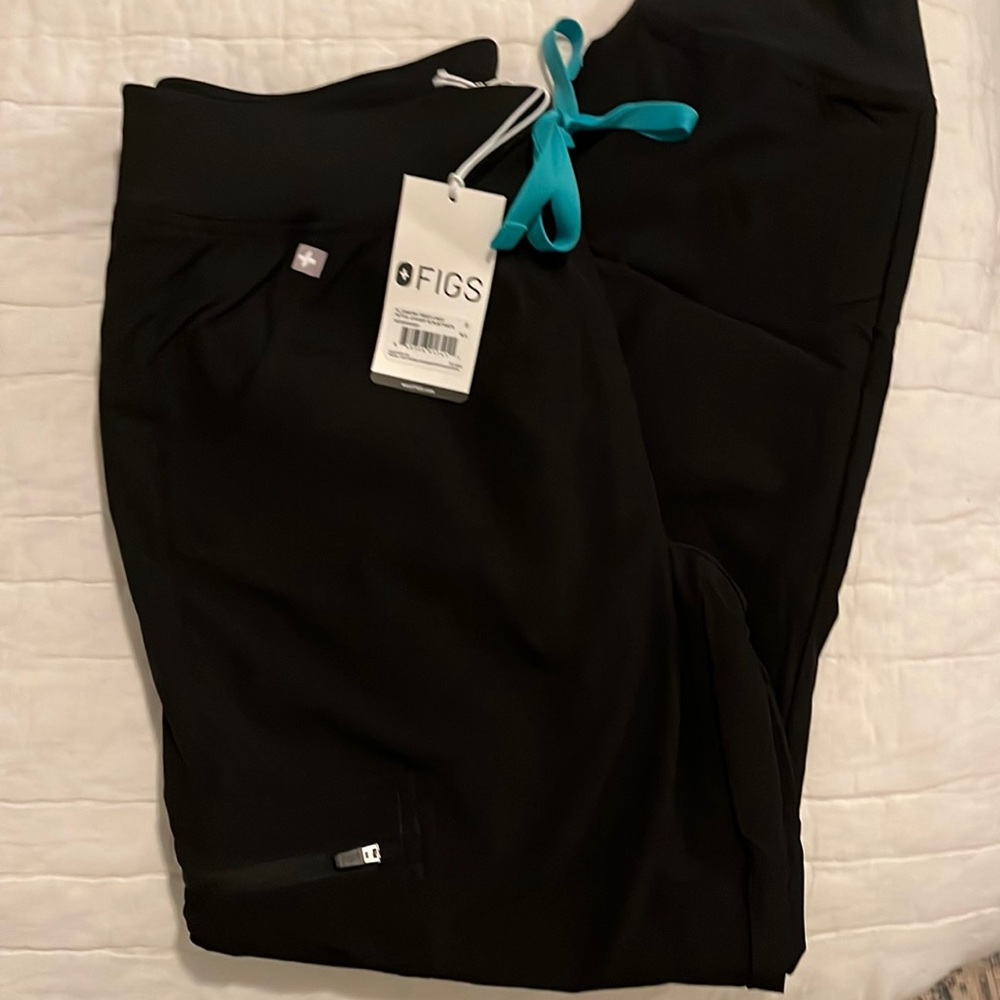 Brand new Figs joggers